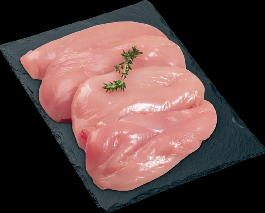 Pouletbrust auf einer Schieferplatte